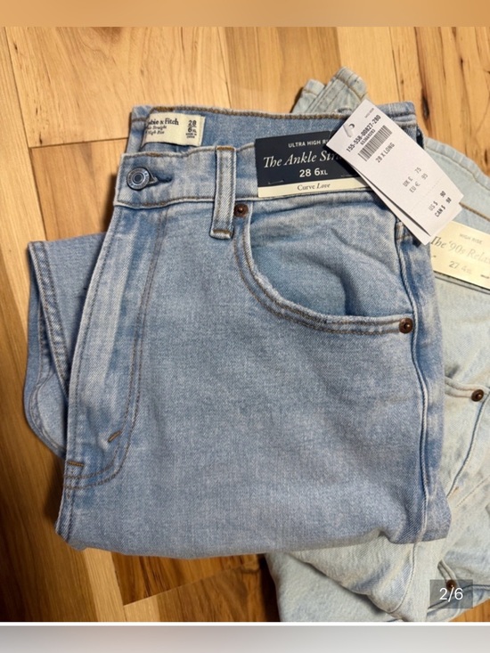 Abercrombie & Fitch Denim - Abercrombie & Fitch “The Ankle Straight” Light Wash 28/6 Long